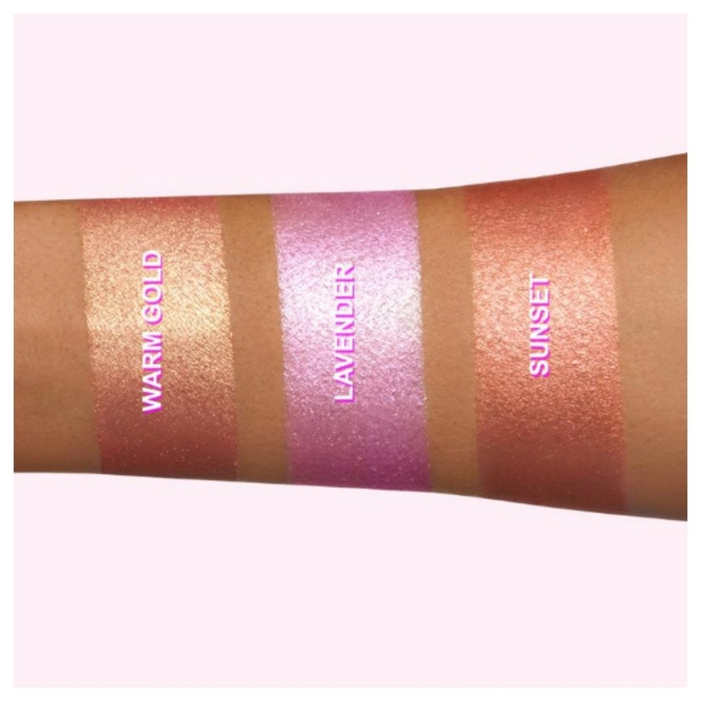 Blossoms Highlighter Palette - Picture 3 of 6